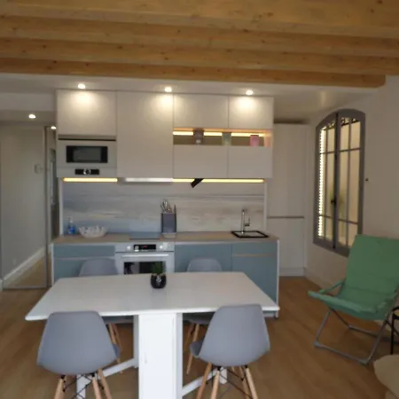 Maison Fouras, 3 Pieces, 5 Personnes - Fr-1-523-11 Casa de Férias